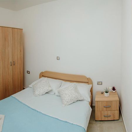 Apartmani Mozaici Risan Eksteriør billede