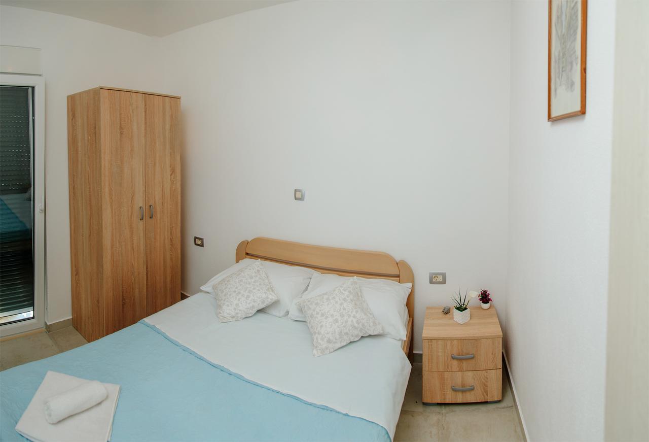 Apartmani Mozaici Risan Eksteriør billede
